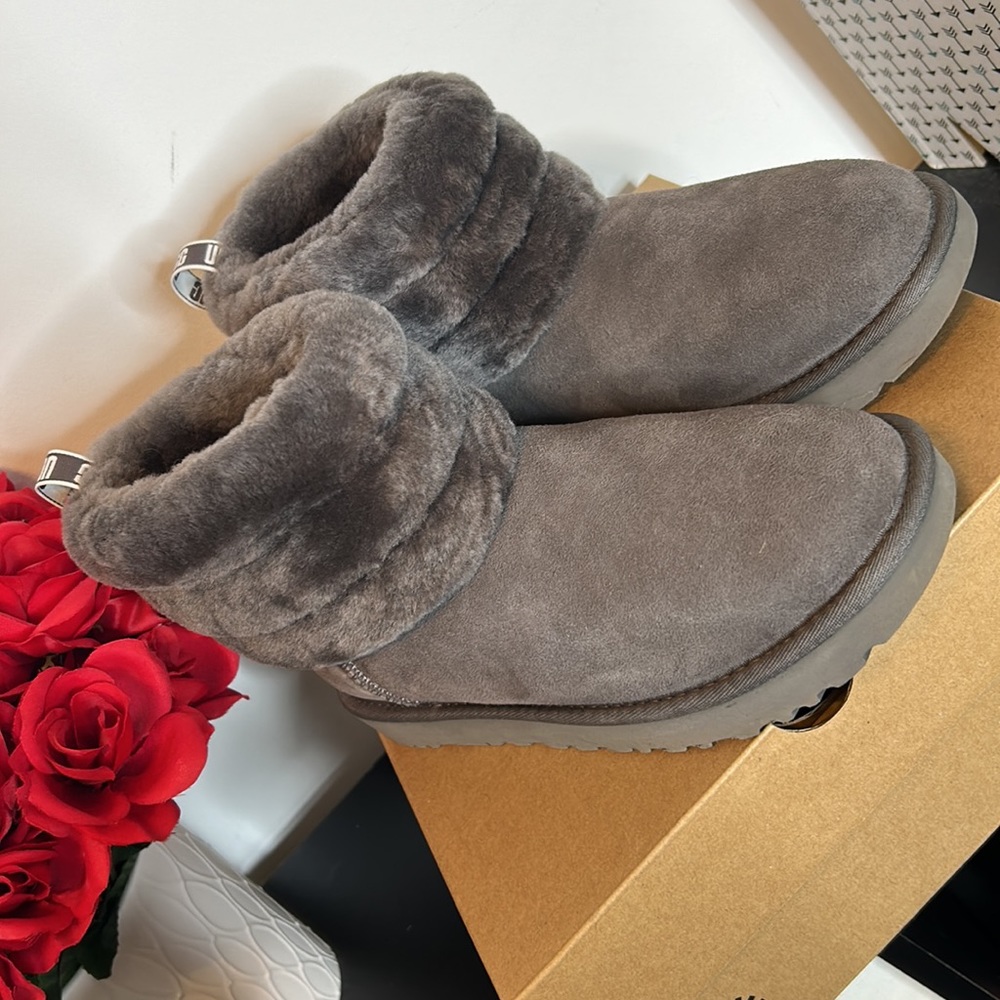 Grey ugg mini fluff quilted